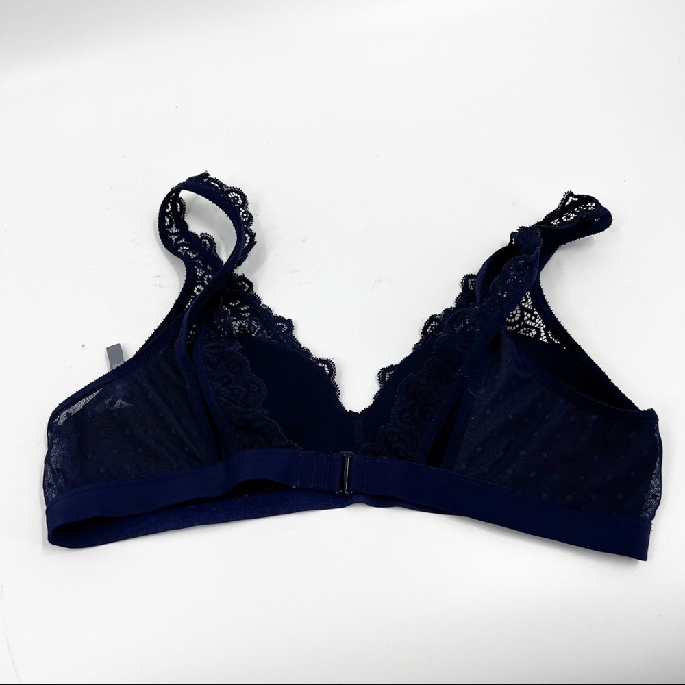 ✅ AERIE NAVY LACE BRALETTE SIZE MEDIUM